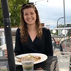 Meet your Posher, Emily